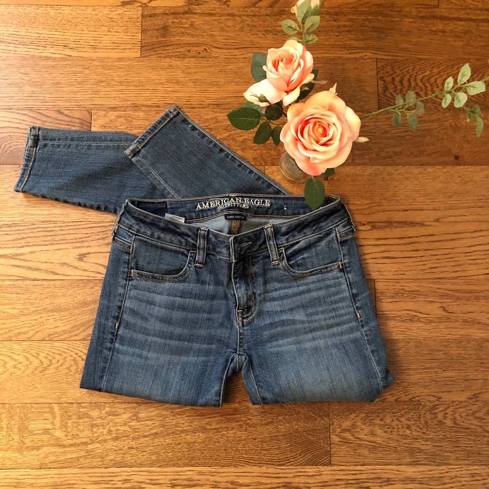 American Eagle Jeans size 2 short